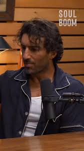 Ryan Reynolds Is Obsessed with Justin Baldoni