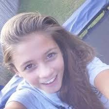 Brenda Snelling's Instagram, Twitter & Facebook