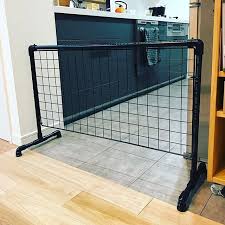ベビーゲート手作りしよう 安全対策を含めた簡単diyでの作り方をご紹介 暮らし の クラシーノ ベビーゲート 手作り ベビーゲート インテリア 収納