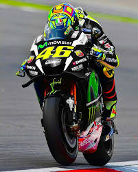 See This Instagram Photo By Valeyellow46 212 6k Likes Foto Valentino Rossi Super Bikes Valentino Rossi