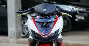 Modif striping dan warna mio gt…. Yamaha Mx King 150 Makin Unik Pakai Headlamp Yamaha Mio Soul Gt Gridoto Com