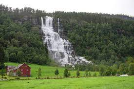 Also called trollafossen) is a waterfall in voss municipality in vestland county, norway. Tvinnefossen Voss European Waterfalls