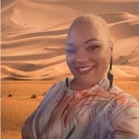 50+ "Laquinta" profiles