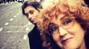 Compra vinili, cd e altro di fiorella mannoia nel marketplace di discogs. Fiorella Mannoia Il Primo Selfie Con Il Fidanzato Piu Giovane Di 26 Anni