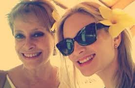 Sentido mensaje de Nicole a su mamá fallecida hace dos años