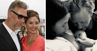 Check spelling or type a new query. Bebislycka Sanna Lundell Och Mikael Persbrandt Har Fatt Barn