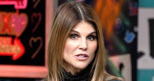 Lori Loughlin Doesn't Want to Leave Her House Amid College Scandal
