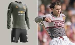 Manchester united's home kit for the 2018/19 season has supposedly been leaked, with the new strip paying homage to the club's roots in the railway industry. Next Season S Manchester United Away Kit Leaked And Has Echoes Of Infamous 1996 Edition Daily Mail Online