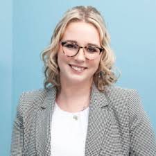 Nicole Czarnowski, Esq.