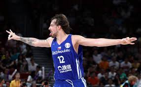 Balvin Guia A La Republica Checa Y Se Acerca A Cuartos De Final Bilbao Basket El Correo
