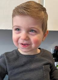 Queenstown mom offers kids/mens cuts and color