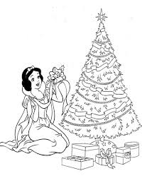 Beautiful fir trees, beautiful costumes and big gifts await you, so come celebrate christmas with tigger and his friend winnie the pooh, barney, hello kitty, bugs bunny, titi, … Disney Christmas Coloring Pages Best Coloring Pages For Kids