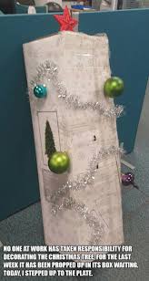 People Who Were So Lazy To Decorate For Christmas They Came Up With Brilliant Ideas Christmas Memes Christmas Memes Funny Christmas Humor