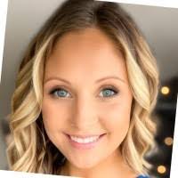 Jessica Lanham's Instagram, Twitter & Facebook