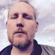 Tack och lov för Schlagerfestivalen. Ingen politik men massor av sexism. Så  fräscht.