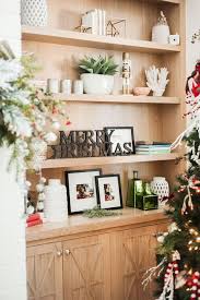 2015 Christmas Decorating Ideas Home Bunch An Interior Design Luxury Homes Blog Ribbon On Christmas Tree Christmas Tree Toppers Christmas Decorations