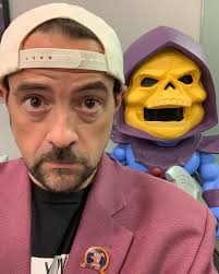 When you're at @hottopic and you run into your Boss. I said hi and he said  “MYAH!” s'Like the guy's got a @masters degree in being a jerk. We showed  the #hottopic