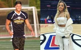 Madison beer arrives for dinner with blake griffin. New Couple Alert Blake Griffin And Madison Beer Spotted Having Dinner Date