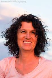 Say Yes: Answering the Invitation to Live an Authentic Life: Witt,  Florence: 9781082470356: Amazon.com: Books