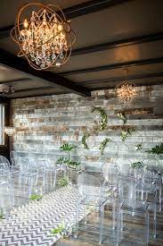 Love This Modern Rustic Wedding Reception Decor That Uses Reclaimed Wood For A Wall Mountain Wedding Decor Contemporary Wedding Decor Modern Wedding Decor