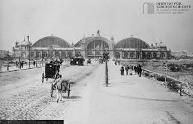 Book på planetofhotels.com og gør dig klar til turen!. Journal Frankfurt Nachrichten Das Uns Vollig Unbekannte Bahnhofsviertel Ausstellung Im Institut Fur Stadtgeschichte