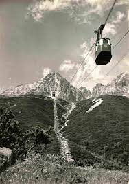 Check spelling or type a new query. Ak Ansichtskarte Seilbahn Vysoke Tatry Lanovka Na Skalnate Pleso Kat Bahnen Nr Kb85688 Oldthing Ansichtskarten Verkehr Eisenbahnen
