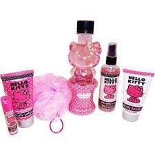 Going to the bathroom is an episode featured in growing up with hello kitty. Hello Kitty Bath Tote Set 7 Piece Amazon Com Hello Kitty Bathroom Hello Kitty House Hello Kitty Makeup
