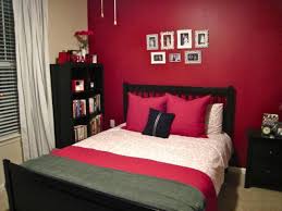 Teenage Girl Bedroom Ideas For Small Rooms Tumblr Bedroomideasforsmallrooms Habitacionesmatrimonial Red Bedroom Decor Teenage Girl Bedrooms Small Room Design