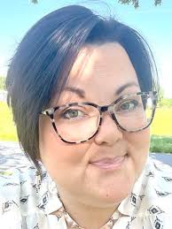 Jami Murphy's Instagram, Twitter & Facebook