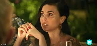 We've rounded up the best of them here. Bachelor In Paradise S Renee Barrett Lashes Out At Cassandra Mamone After She Broke Girl Code Daily Mail Online