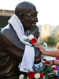 They offer pick up at two locations which makes it easy! Las Vegas Goes Dark To Honor Jerry Tarkanian