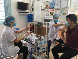 Tiêm vắc xin cho công nhân. Trung Tam Y Táº¿ Huyá»‡n Tan Yen Triá»ƒn Khai Tiem Váº¯c Xin Covid 19 Cho Can Bá»™ Y Táº¿ Chi Tiáº¿t Tin Tá»©c Ubnd Tá»‰nh Báº¯c Giang