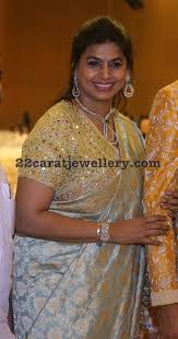 Ela também tem uma filha e um filho. Pinky Reddy At Anirudh Reddy Wedding Pinky Reddy Fancy Sarees Party Wear Designer Saree Blouse Patterns