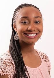 Clara Spence's Instagram, Twitter & Facebook