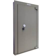 Certified vault doors for strong rooms | Gunnebo Safe Storage