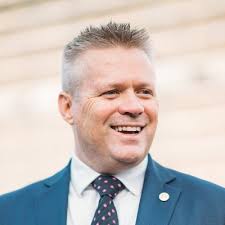 Jay Carter (@jaytcarter)