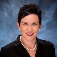 Kelly Krakowski's Instagram, Twitter & Facebook