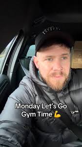 Monday update. Sensible carbs are back 💪 Grind Time. Fit for summer is a  goal. Have a good day all #monday #gym #fitness #workout