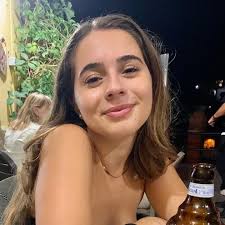 Virginia, baby-sitter a Firenze è su Toptata