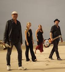 1 source for hot moms, cougars, grannies, gilf, milfs and more. Als Ik De Zee Maar Zie In Theater De Kaasfabriek