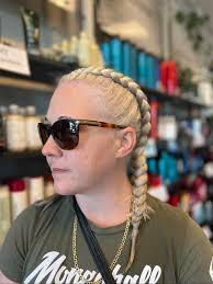 Constance Lindsey (@clindsey1323._)