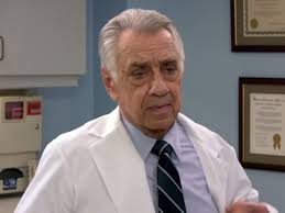 Curb Your Enthusiasm" The Hot Towel (TV Episode 2009)