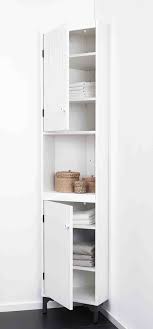 Water Docce E Mobili Angolari Per Bagno Piccolo O Grande Cose Di Casa Mobili Angolari Bagno Ikea Armadio Angolare Ikea