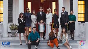 Star tv'de yayınlanan, başrollerini demet akbağ ve evrim alasya'nın paylaştığı akrep dizisi ekrana ara veriyor. First Look Akrep On Star Tv Turkish Series News Dizilah