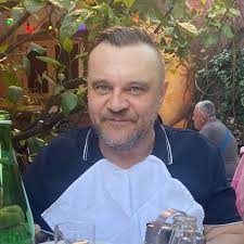 Сиси Кэпвэл, и мне не 150, ну пожалуйста)