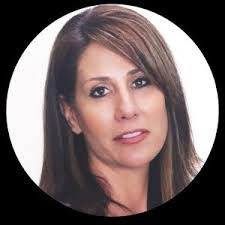 Shannon Kaufman's Instagram, Twitter & Facebook