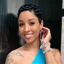 Demetrius Cross's Instagram, Twitter & Facebook