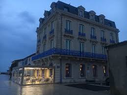 Restaurant Le Chateau Du Port Marseillan Restaurant Avis Numero De Telephone Photos Tripadvisor