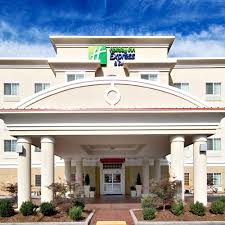As much as you love your dog or cat, it can be tough to find a hotel that welcomes them as much as you do. Aaa Travel Guides Hotels Klamath Falls Or