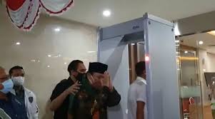 Dia disebut ditangkap di wilayah cibubur. 5qj967fgfhxsum